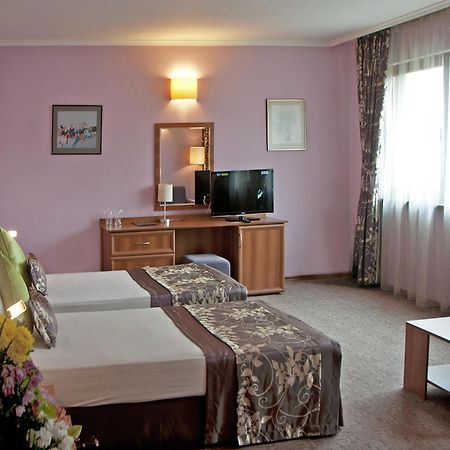 Hotel Real Plovdiv Exteriör bild