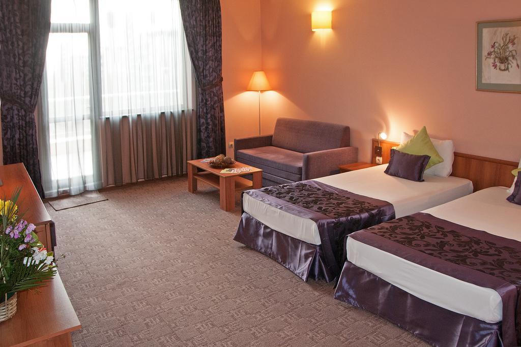 Hotel Real Plovdiv Rum bild