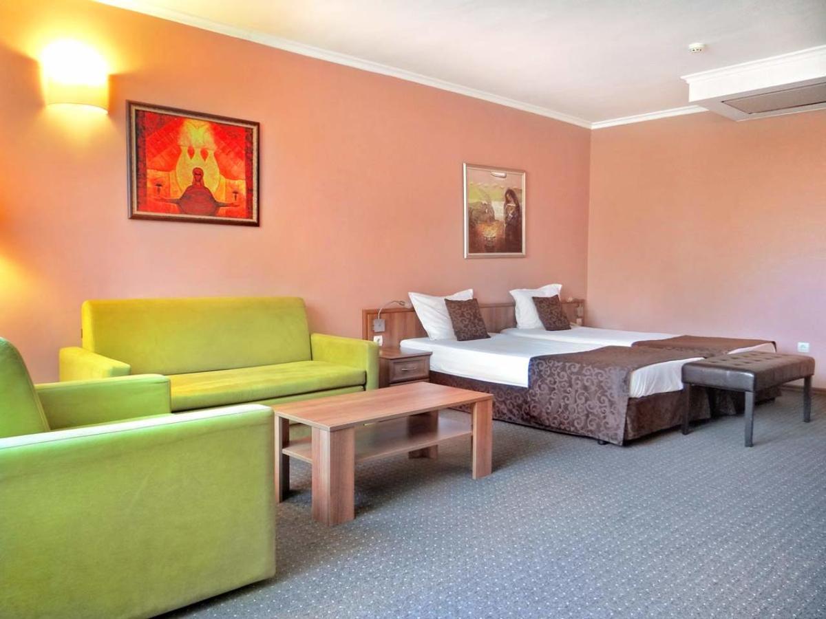 Hotel Real Plovdiv Exteriör bild