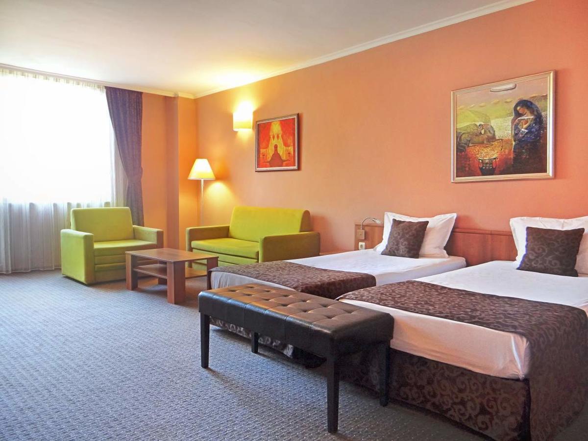 Hotel Real Plovdiv Exteriör bild